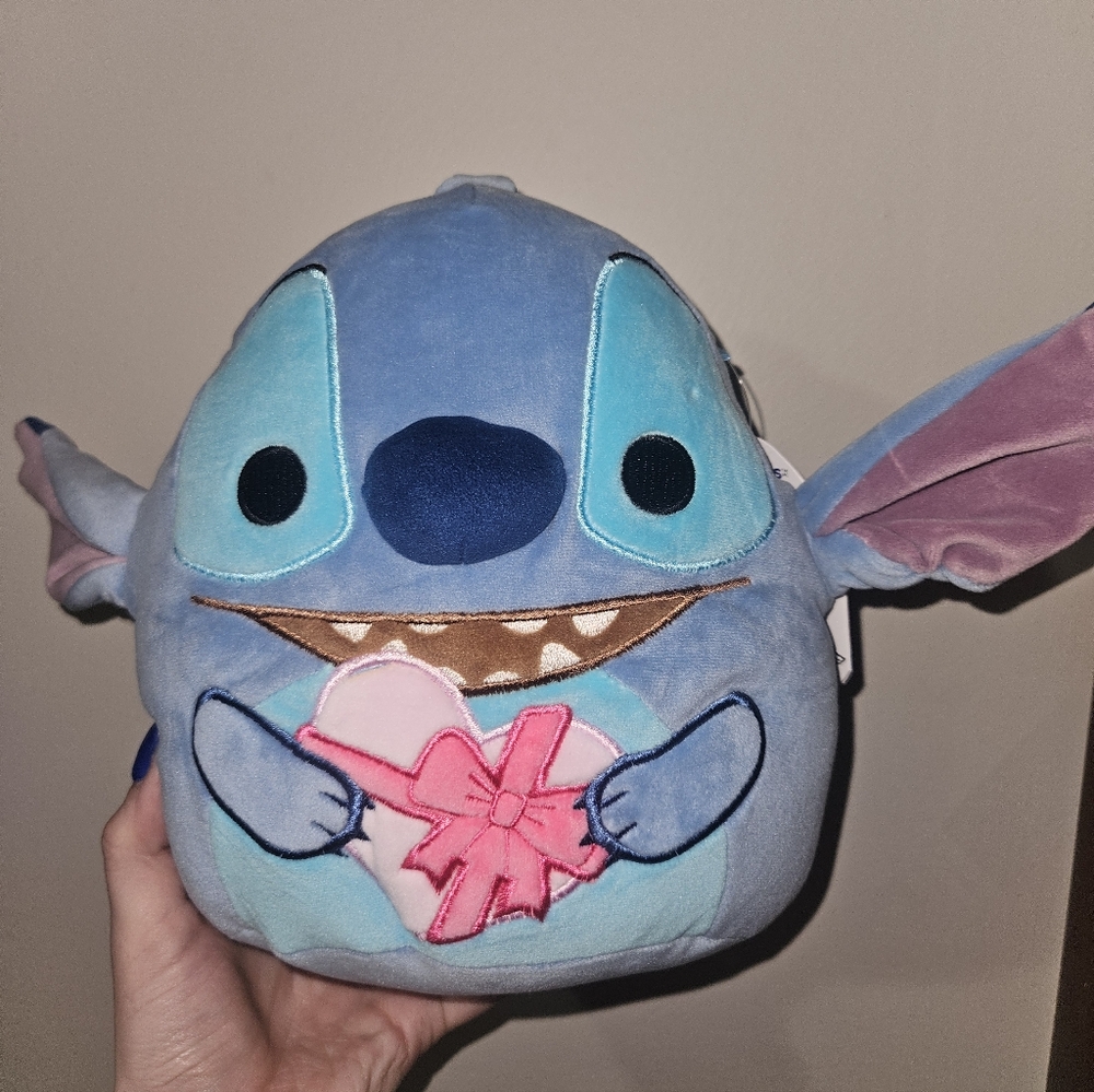 NWT Squishmallows Stitch Valentine's Day 8" Disney Plush